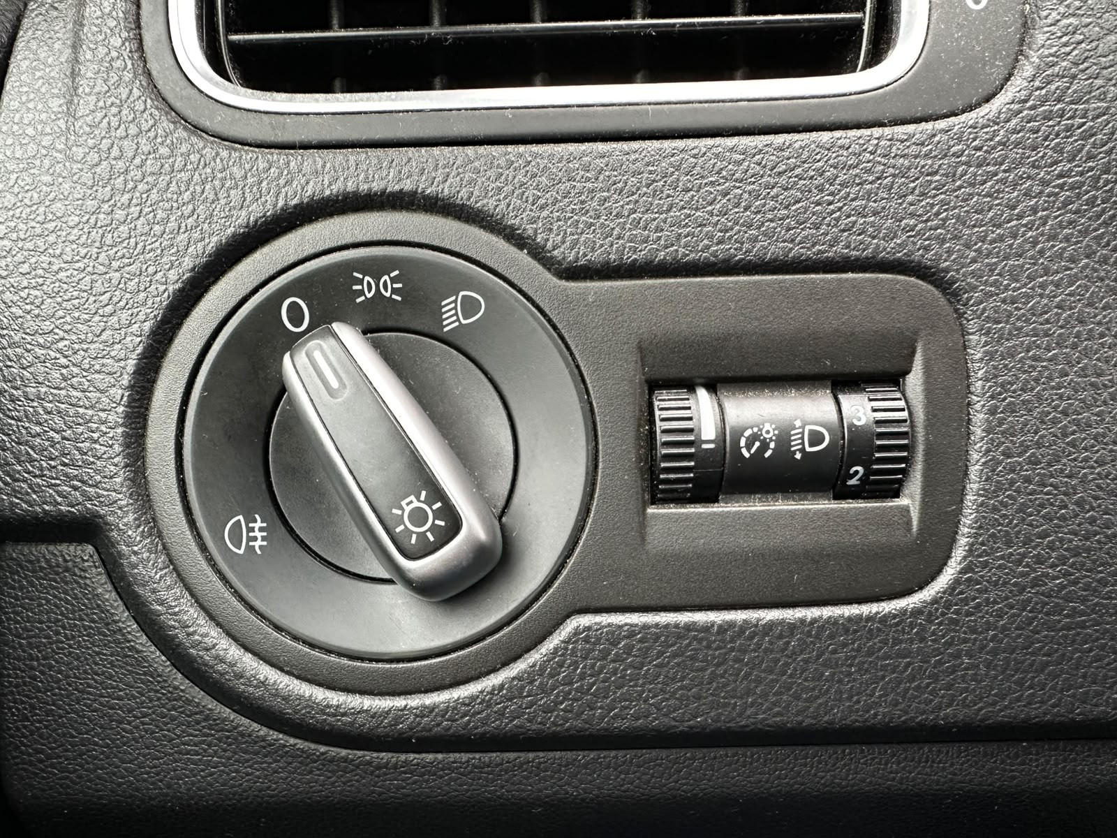 Volkswagen Polo 1.2 60ch Style – GARANTIE 12 MOIS — photo 18