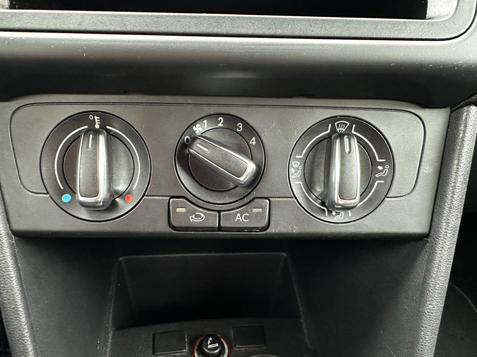 Volkswagen Polo 1.2 60ch Style – GARANTIE 12 MOIS — photo 19