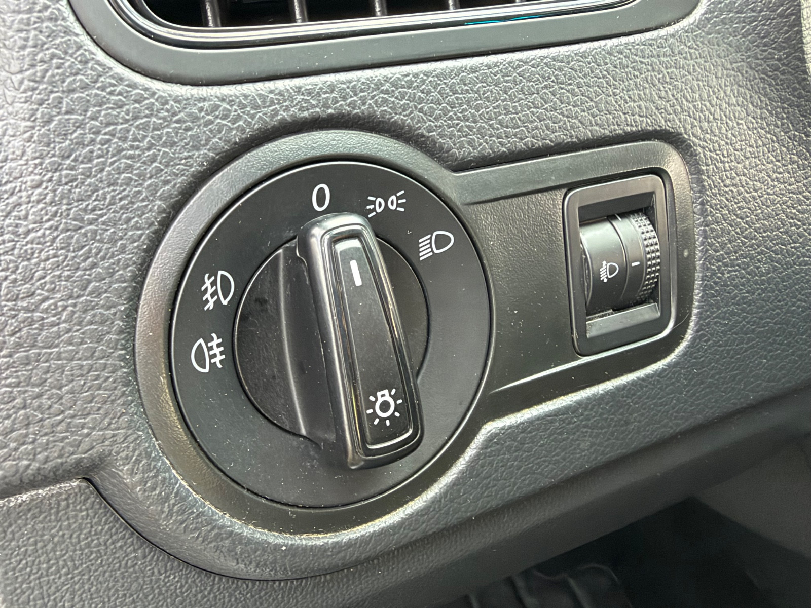 Volkswagen Polo III Berline - vue 1