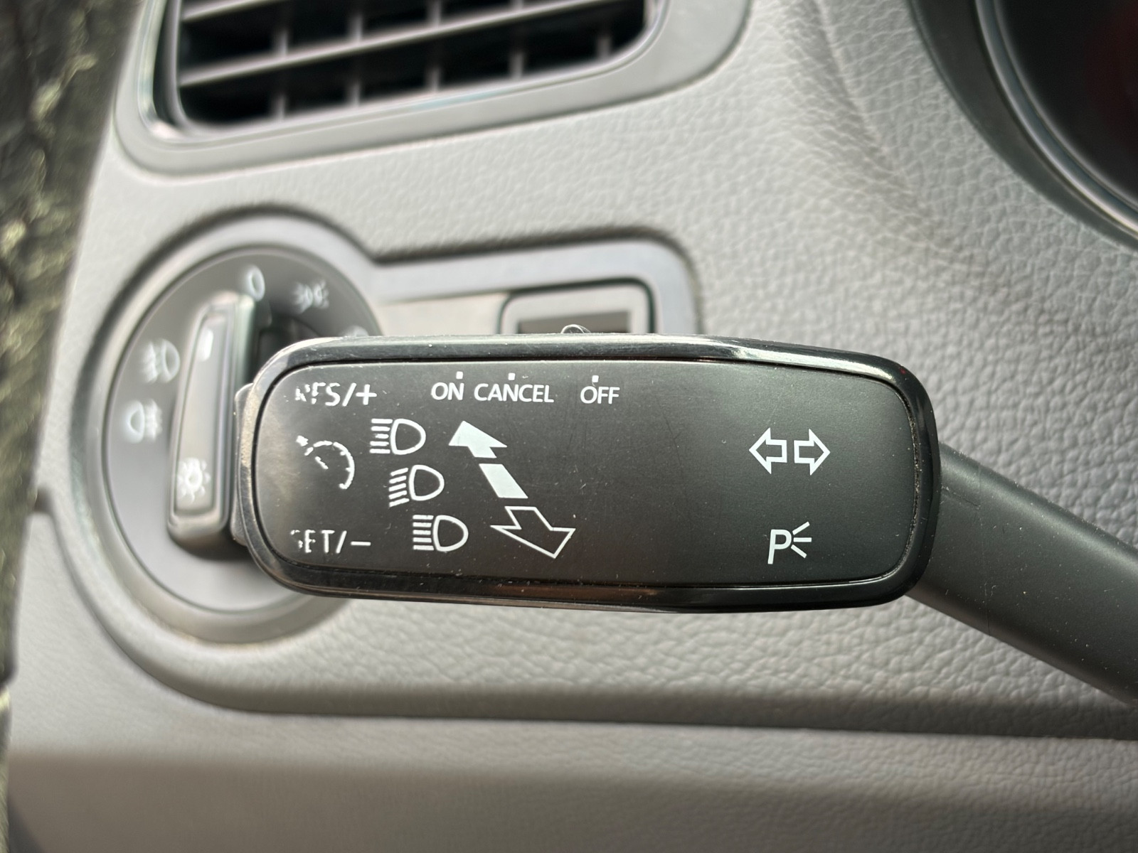 Volkswagen Polo III Berline - vue 1