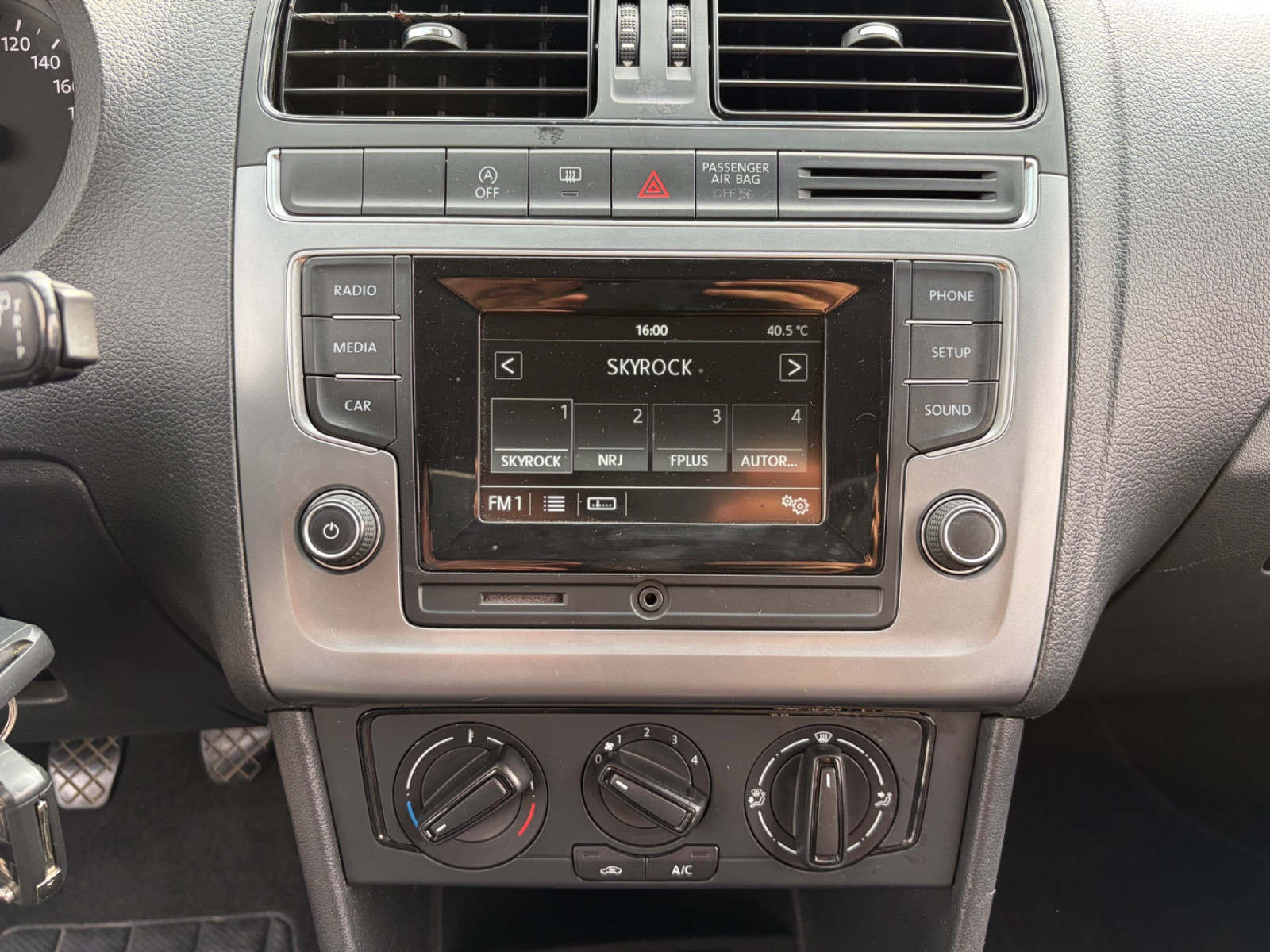 Volkswagen Polo III Berline - vue 1
