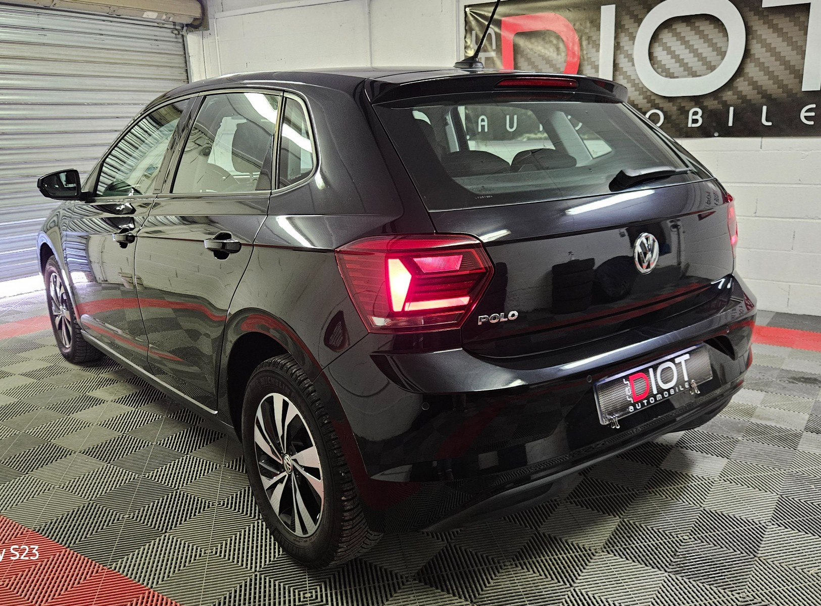 Volkswagen POLO V - vue 1