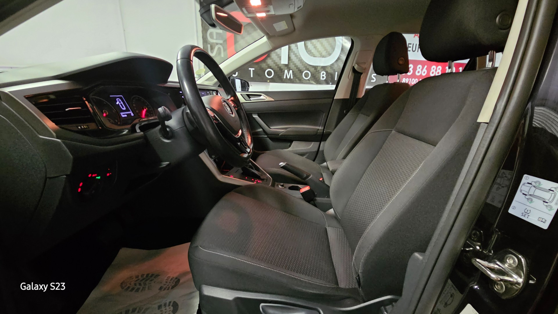 Volkswagen POLO V - vue 1