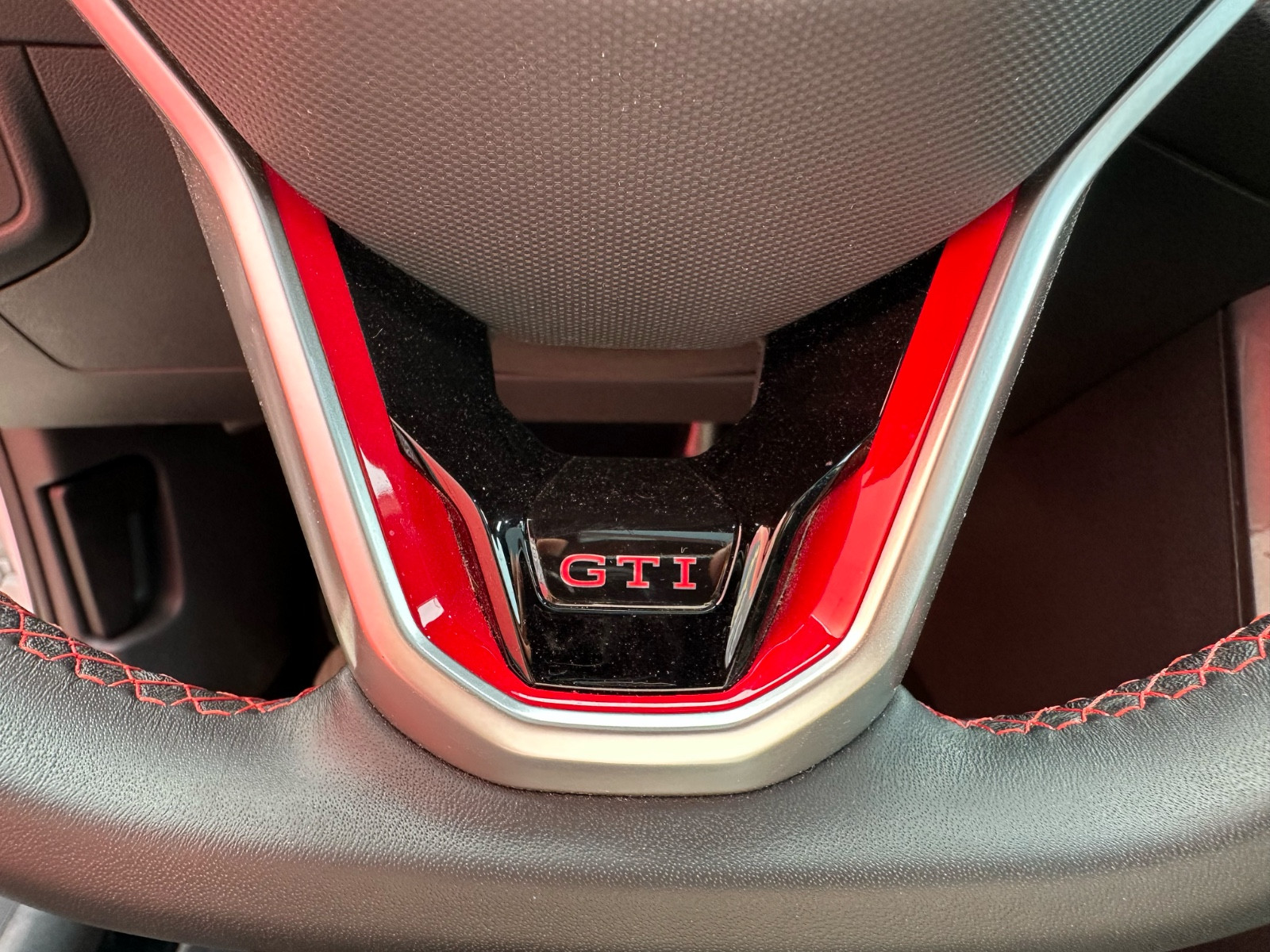 Volkswagen Polo VI 2.0 TSI 207 CH GTI – GARANTIE 12 MOIS — photo 32