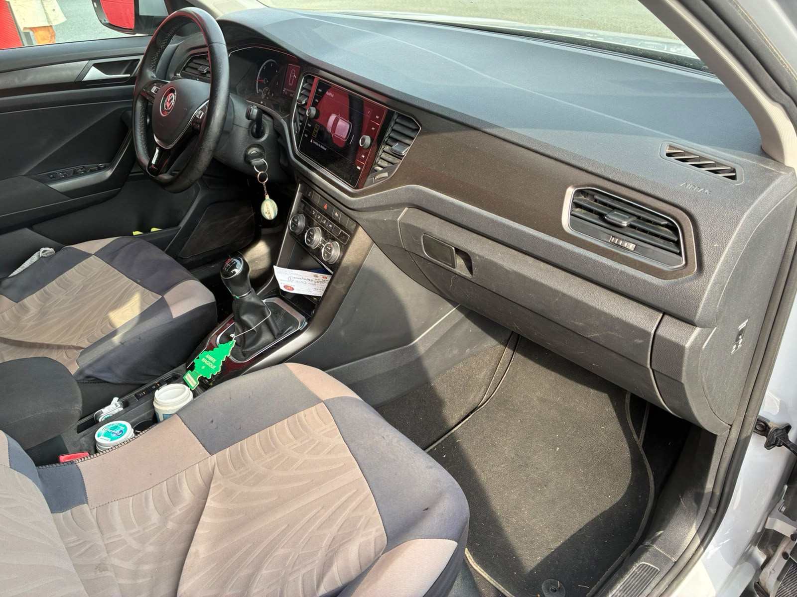 Volkswagen t-ROC Lounge 1.6 TDI 116 cv – GARANTIE 12 MOIS — photo 17