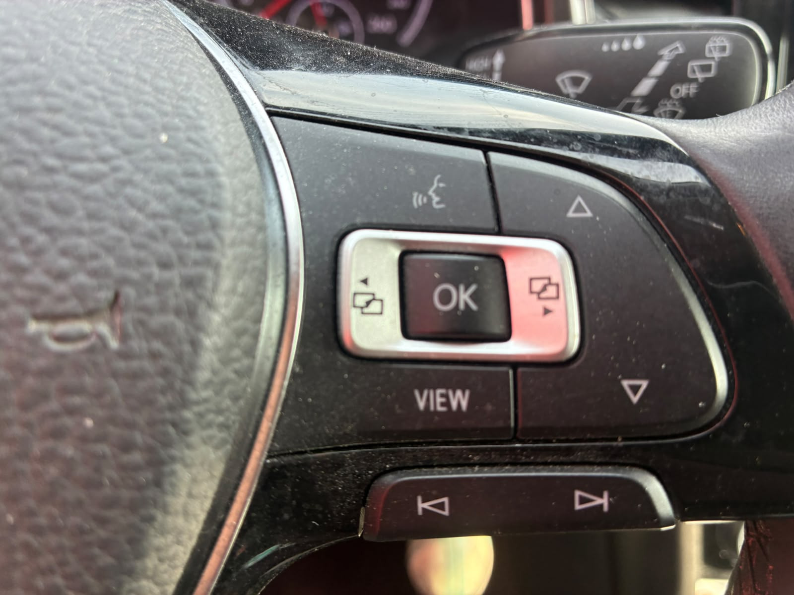 Volkswagen t-ROC Lounge 1.6 TDI 116 cv – GARANTIE 12 MOIS — photo 23