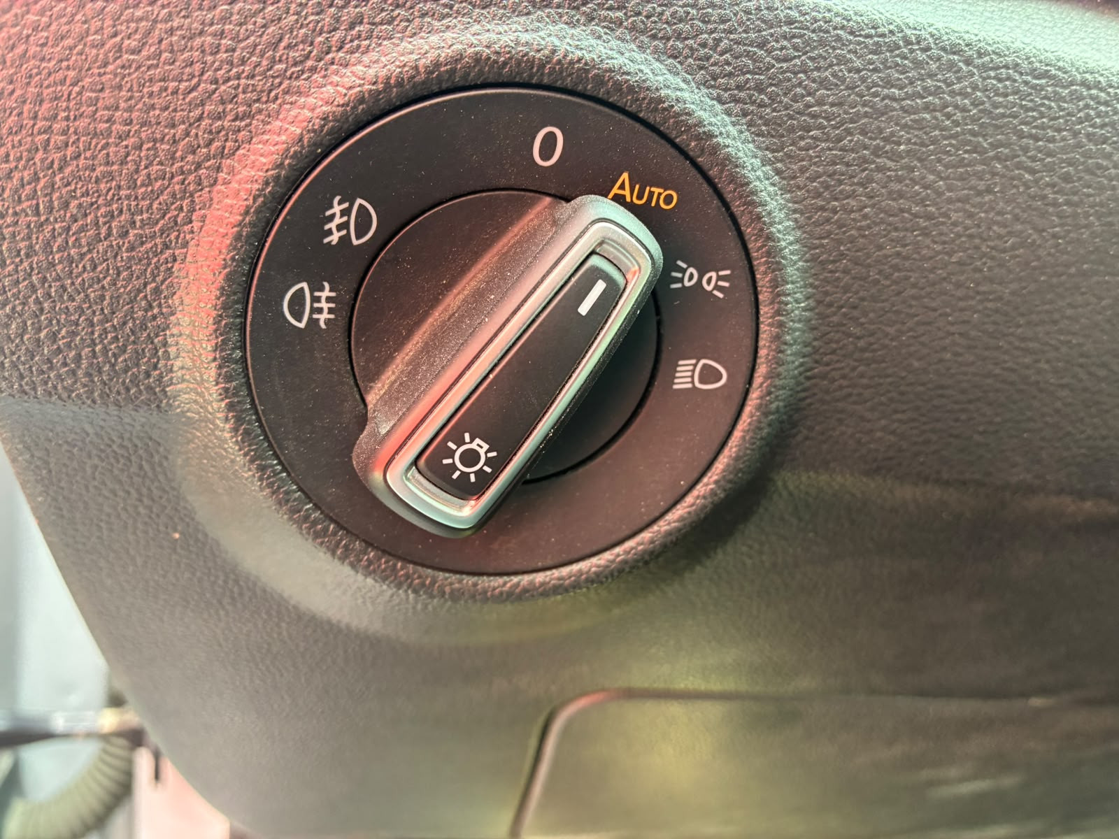 Volkswagen t-ROC Lounge 1.6 TDI 116 cv – GARANTIE 12 MOIS — photo 32