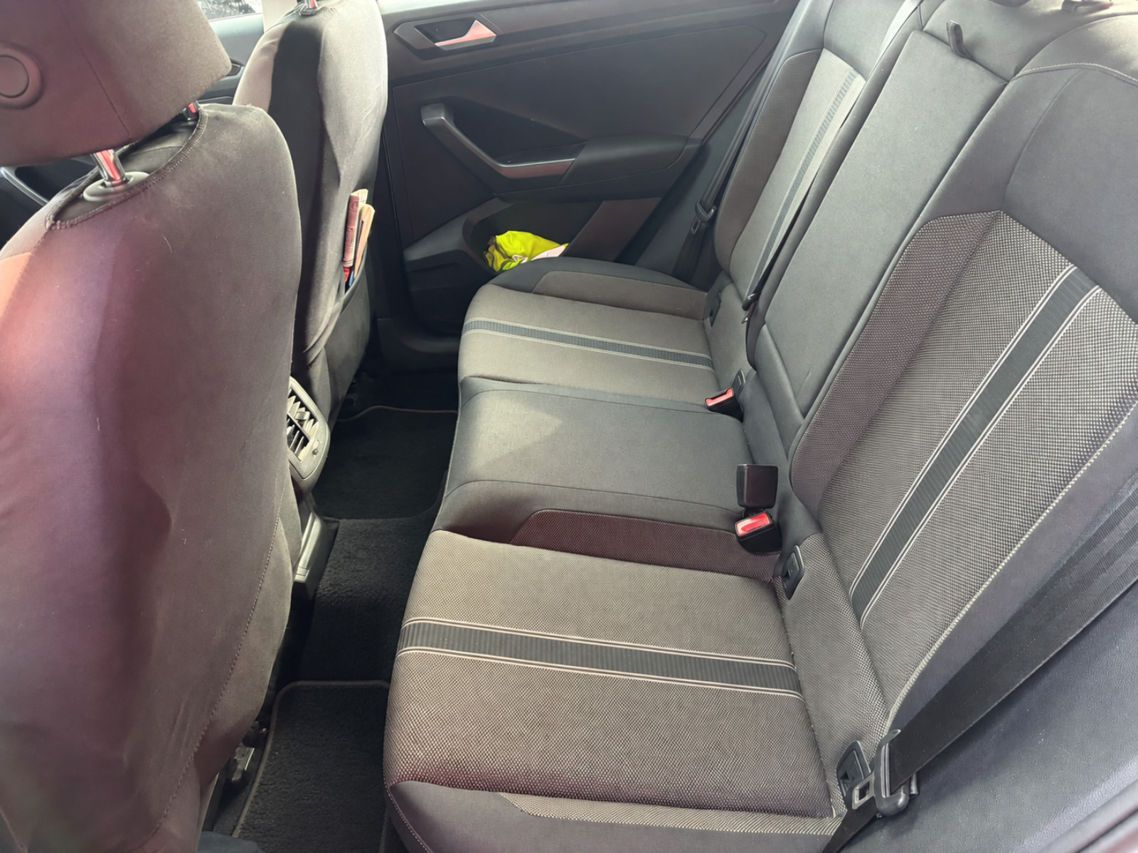 Volkswagen t-ROC Lounge 1.6 TDI 116 cv – GARANTIE 12 MOIS — photo 19