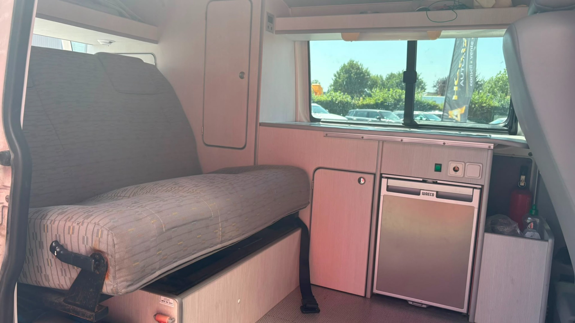 Volkswagen T5 Transporter VASP 2.0 TDI AMENAGEMENT TYPE CALIFORNIA – GARANTIE 12 MOIS — photo 12