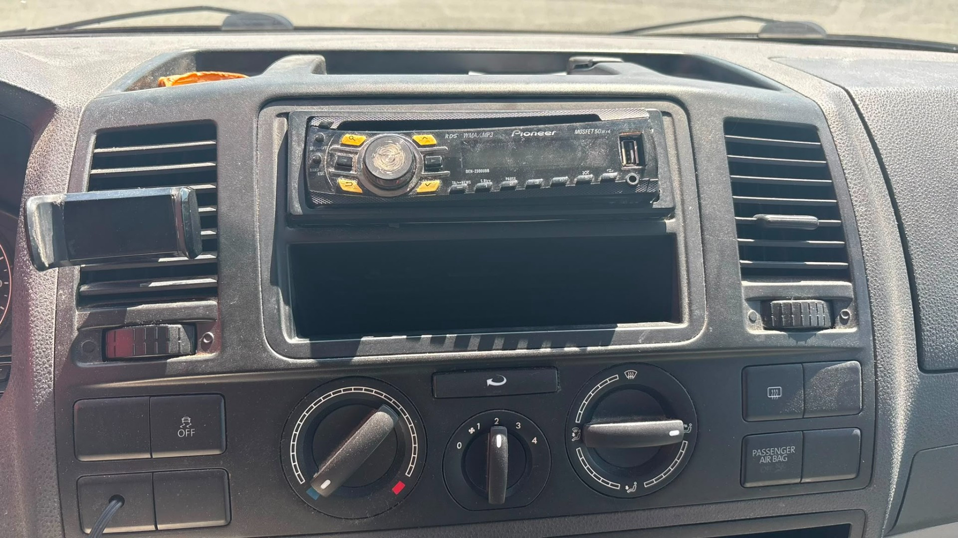 Volkswagen T5 Transporter VASP 2.0 TDI AMENAGEMENT TYPE CALIFORNIA – GARANTIE 12 MOIS — photo 26