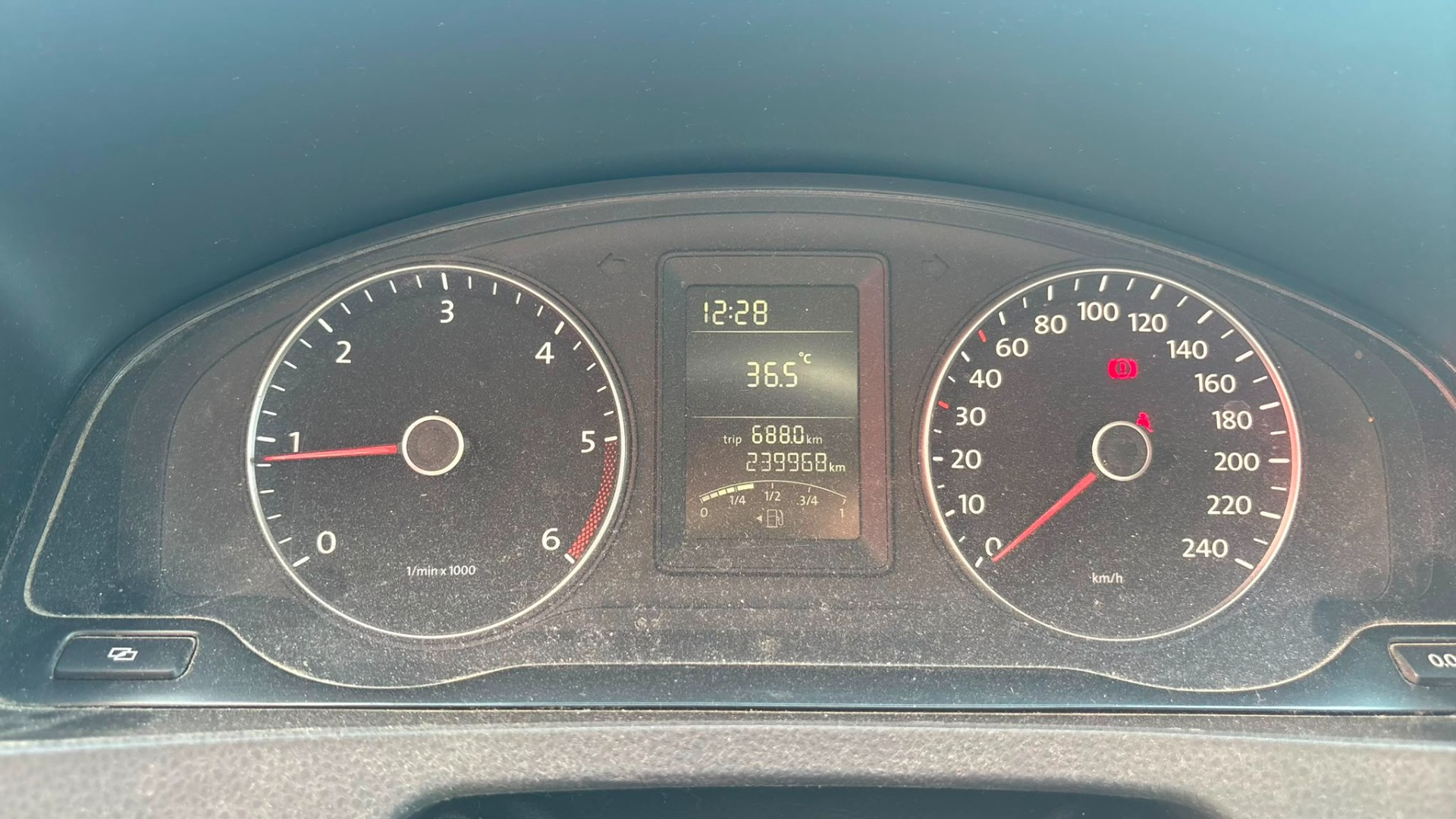 Volkswagen T5 Transporter VASP 2.0 TDI AMENAGEMENT TYPE CALIFORNIA – GARANTIE 12 MOIS — photo 27