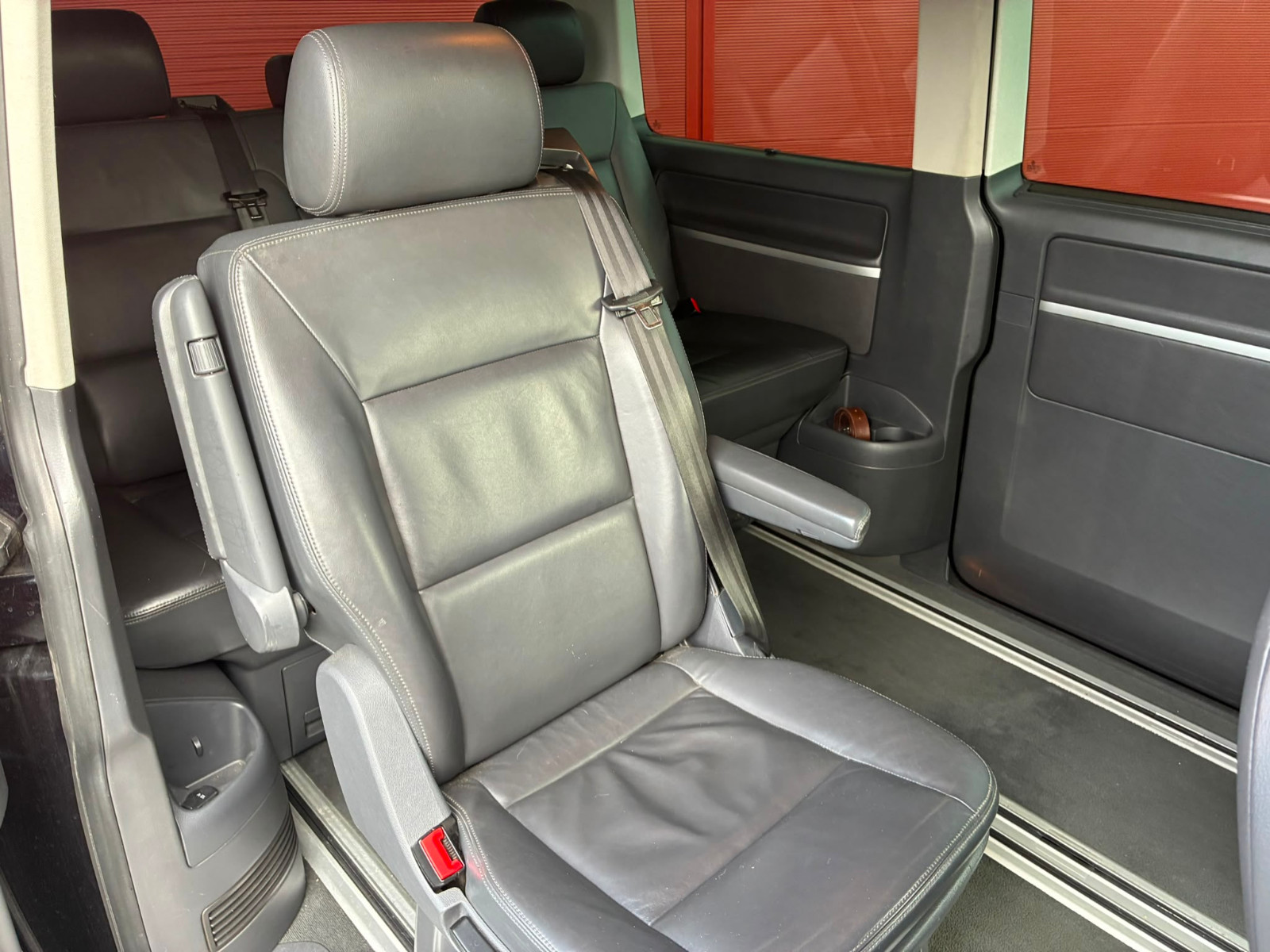 Volkswagen T5 Transporter MULTIVAN HIGHLINE 2.0 TDI 180 CV – MOTEUR NEUF* – GARANTIE 12 MOIS — photo 18