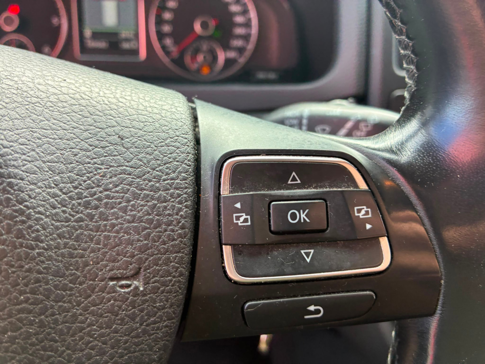 Volkswagen T5 Transporter MULTIVAN HIGHLINE 2.0 TDI 180 CV – MOTEUR NEUF* – GARANTIE 12 MOIS — photo 23