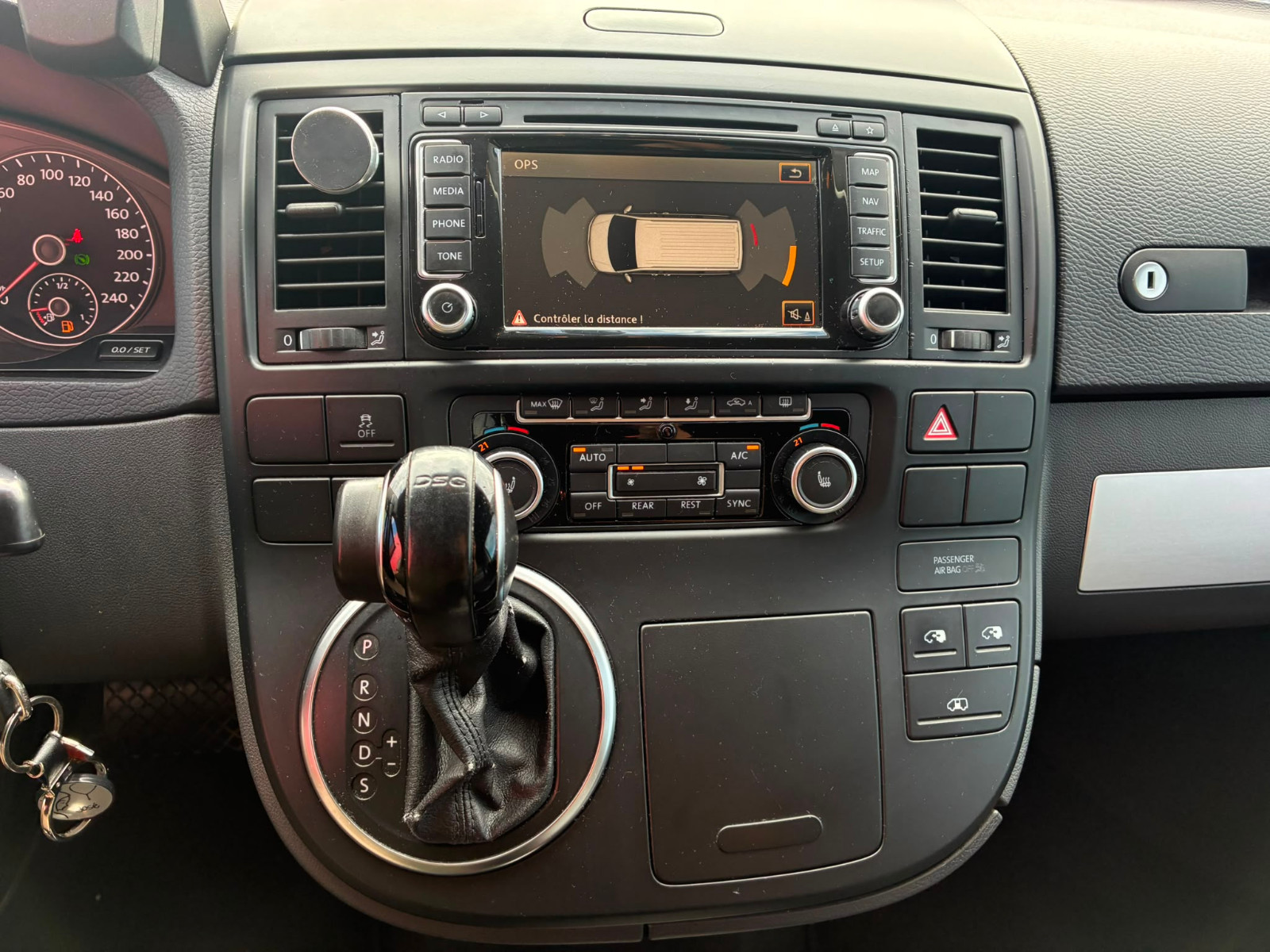 Volkswagen T5 Transporter MULTIVAN HIGHLINE 2.0 TDI 180 CV – MOTEUR NEUF* – GARANTIE 12 MOIS — photo 24