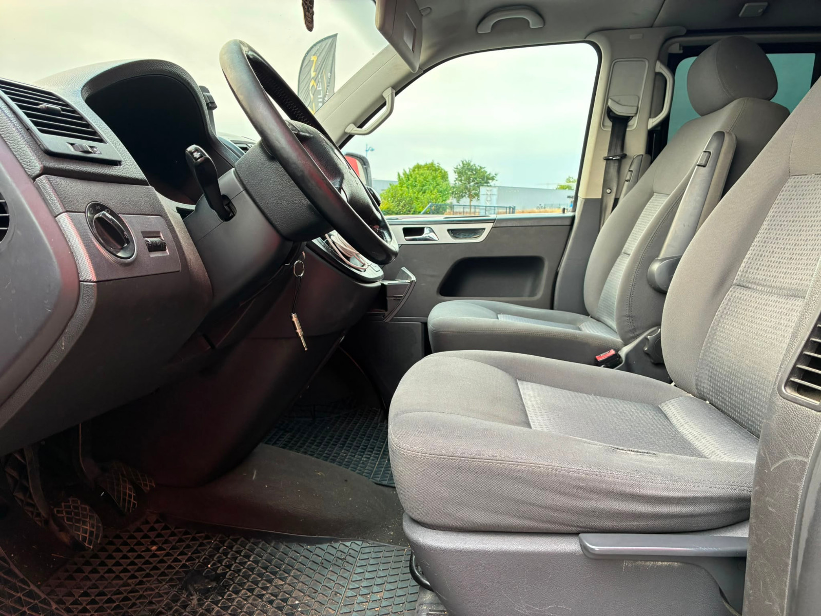 Volkswagen T5 Transporter Combi Multivan 2.5 TDI 130cv 7 Places – GARANTIE 12 MOIS — photo 10