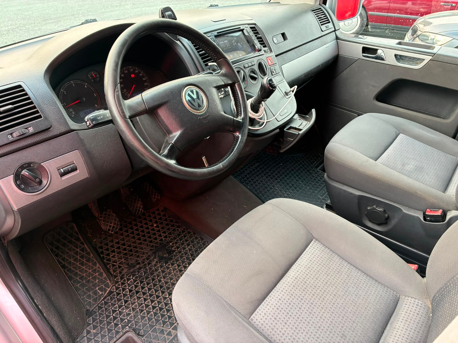 Volkswagen T5 Transporter Combi Multivan 2.5 TDI 130cv 7 Places – GARANTIE 12 MOIS — photo 12