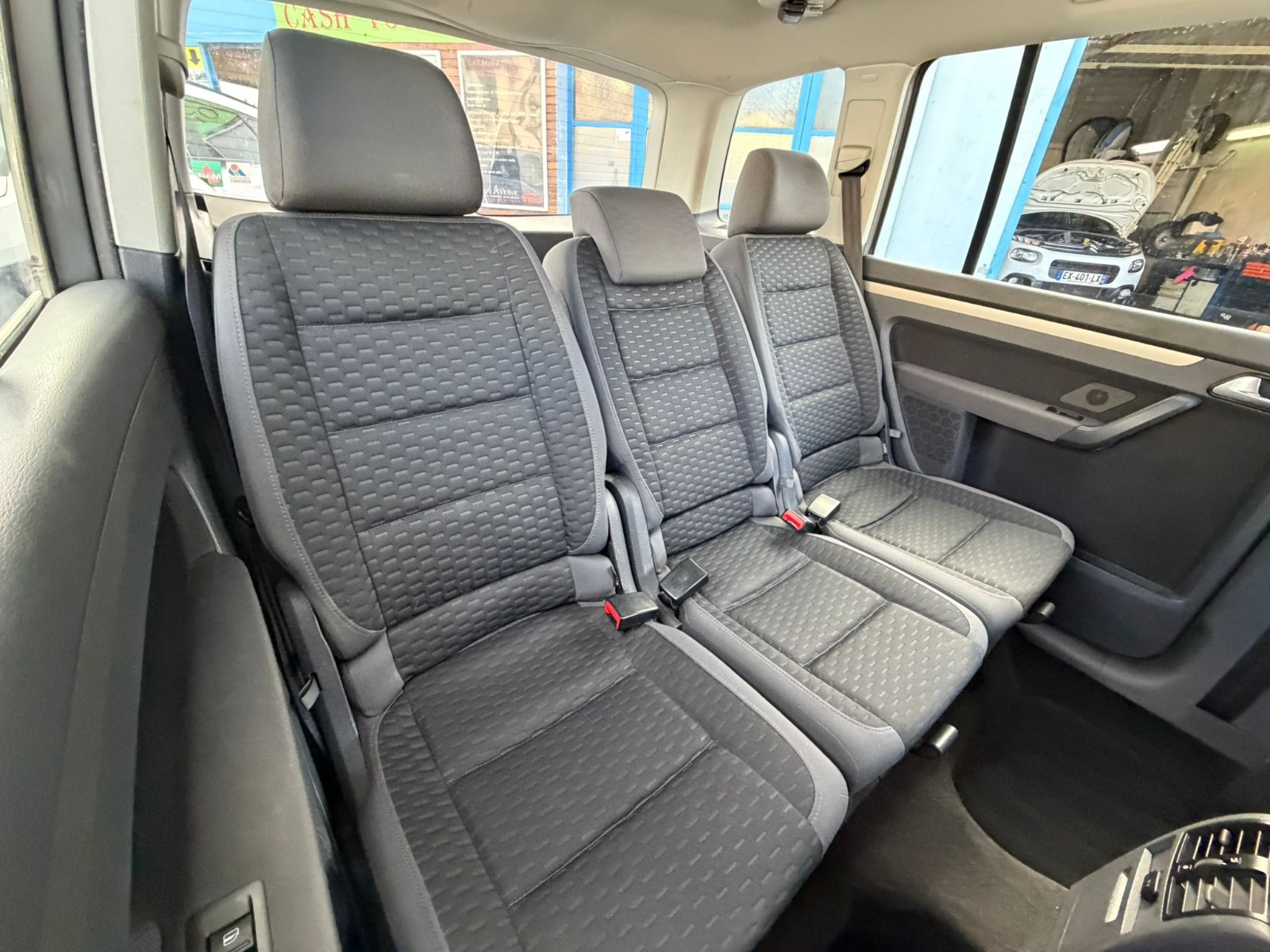Volkswagen Touran - vue 1