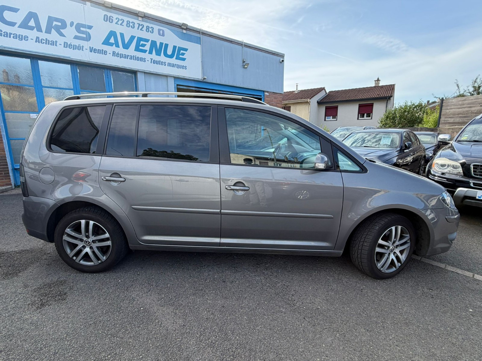 Volkswagen Touran - vue 1