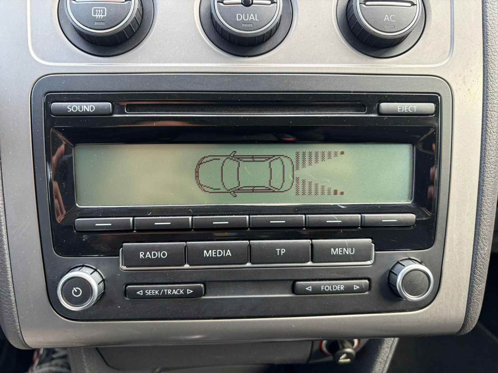 Volkswagen Touran - vue 1