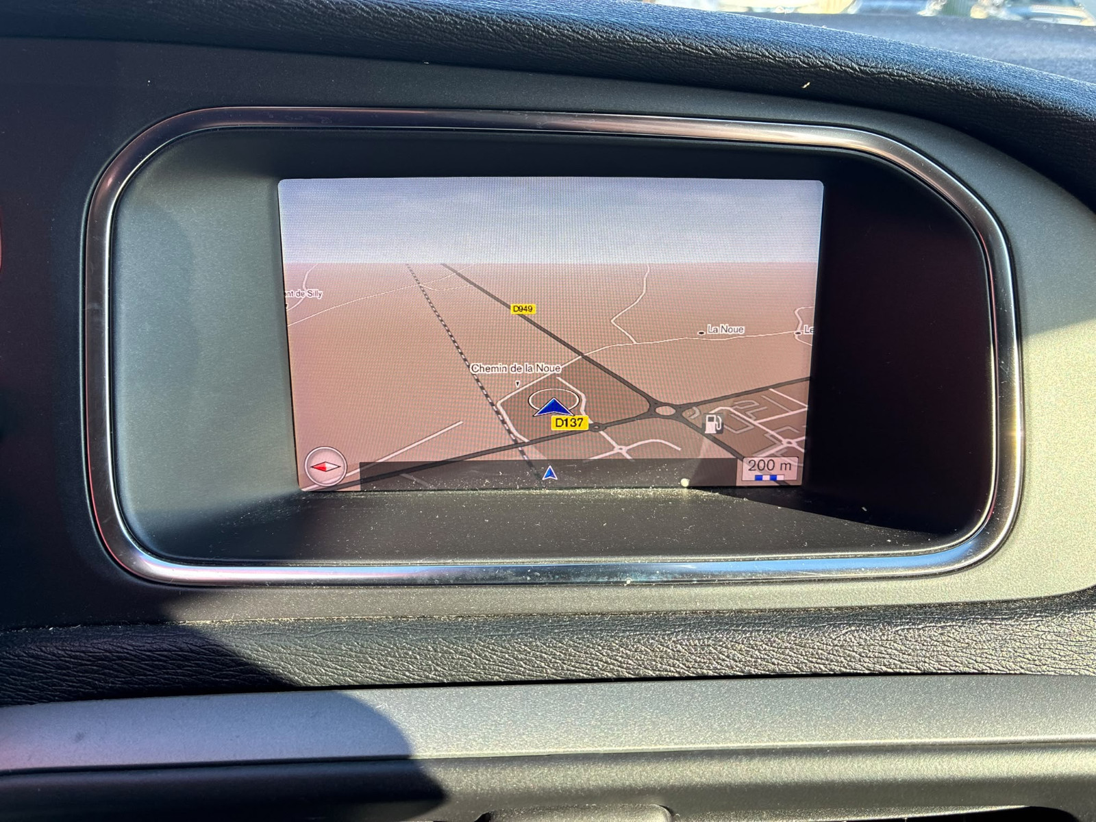 Volvo V40 D2 120ch Momentum Geartronic — photo 30
