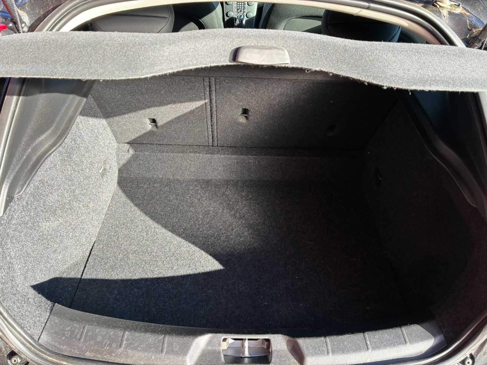 Volvo V40 D2 120ch Momentum Geartronic — photo 33