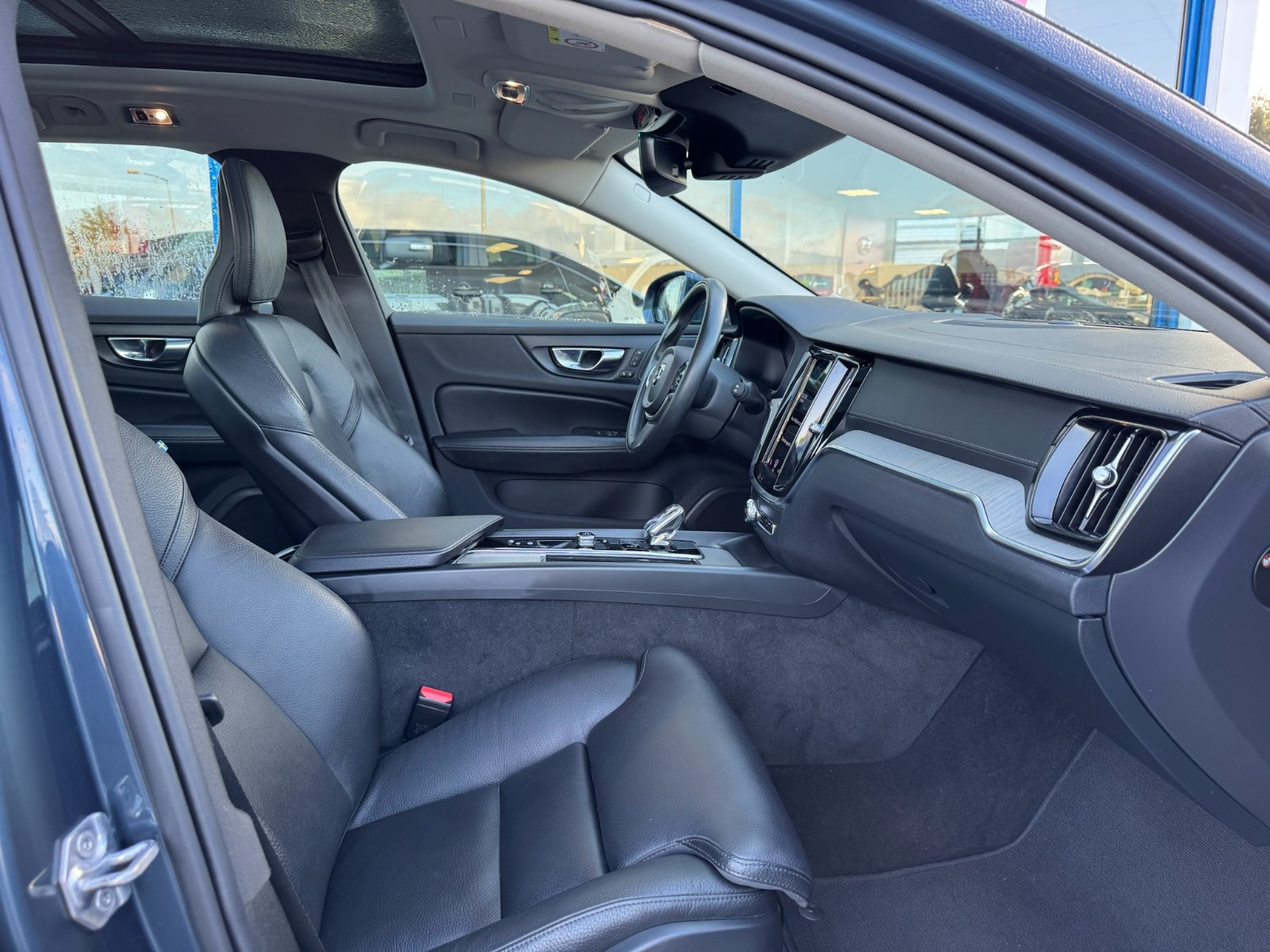 Volvo V60 BREAK - vue 1