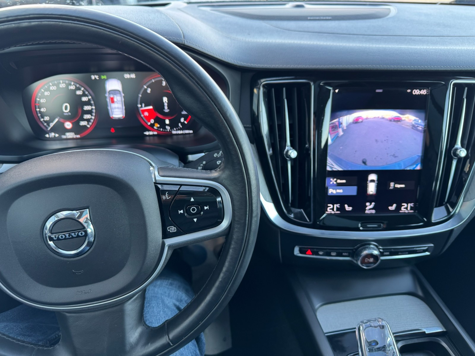 Volvo V60 BREAK - vue 1