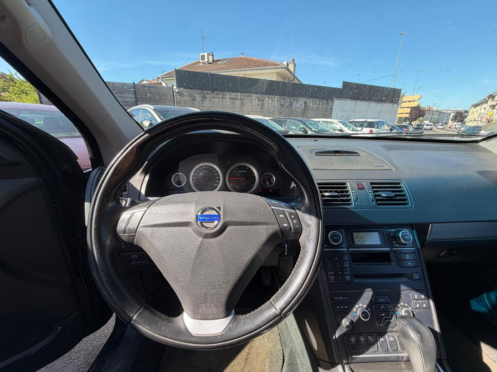 Volvo XC90 - vue 1