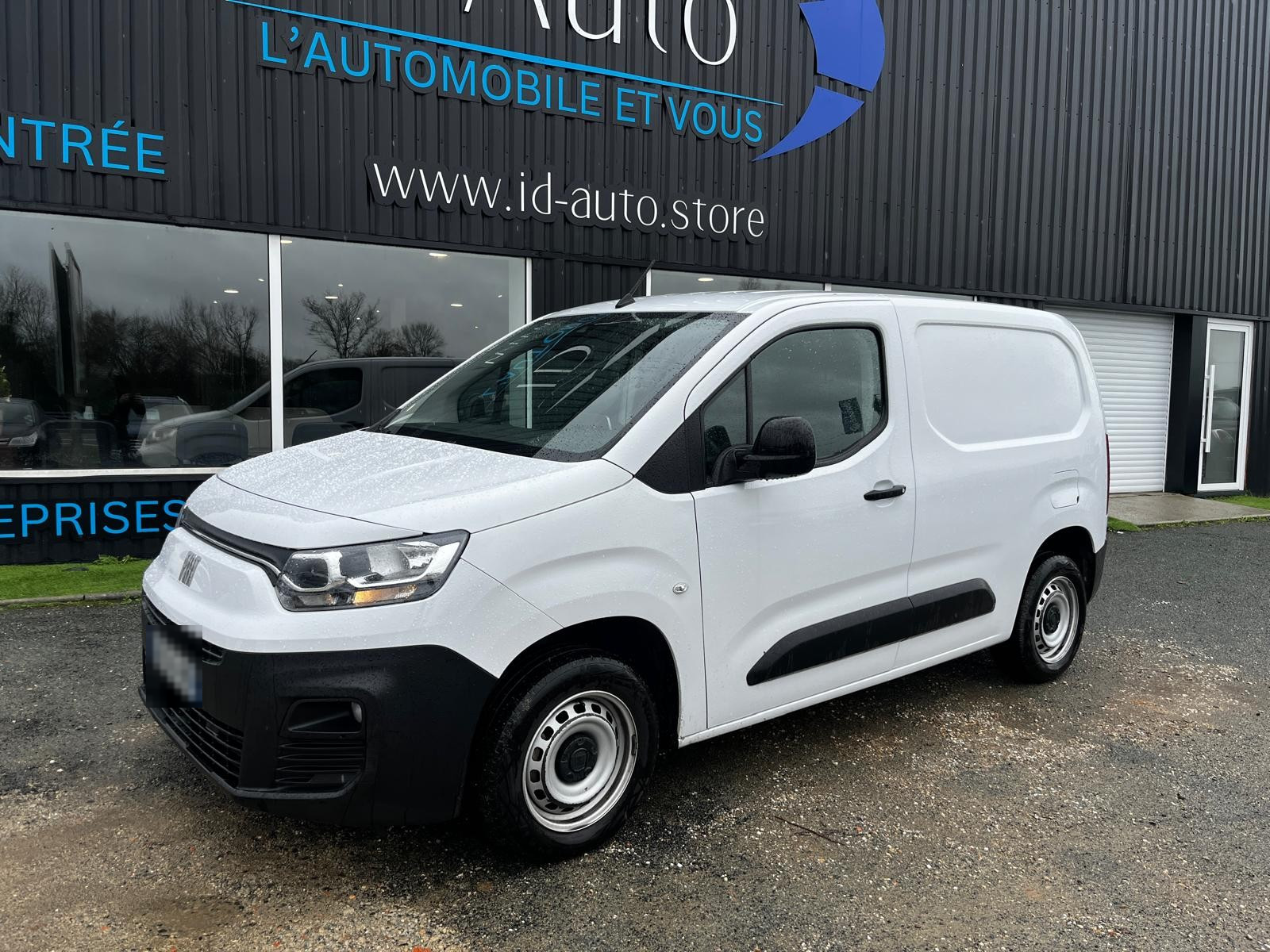 Fiat Doblo 1.5 102 CH Pack Premium Connect 14 990 HT